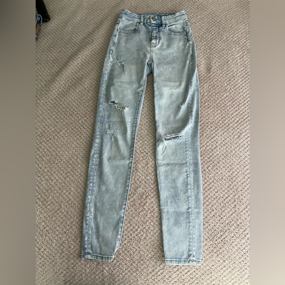 American Eagle Hi-Rise Jeans